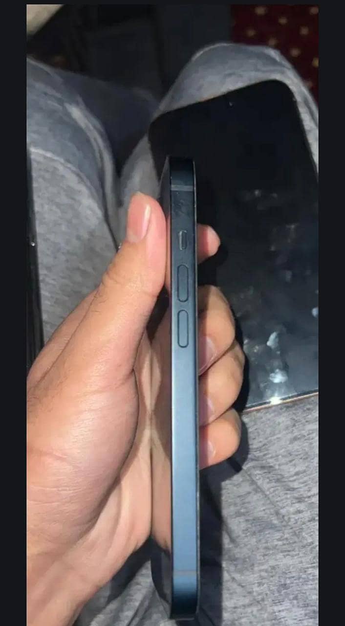Apple iPhone 14 5