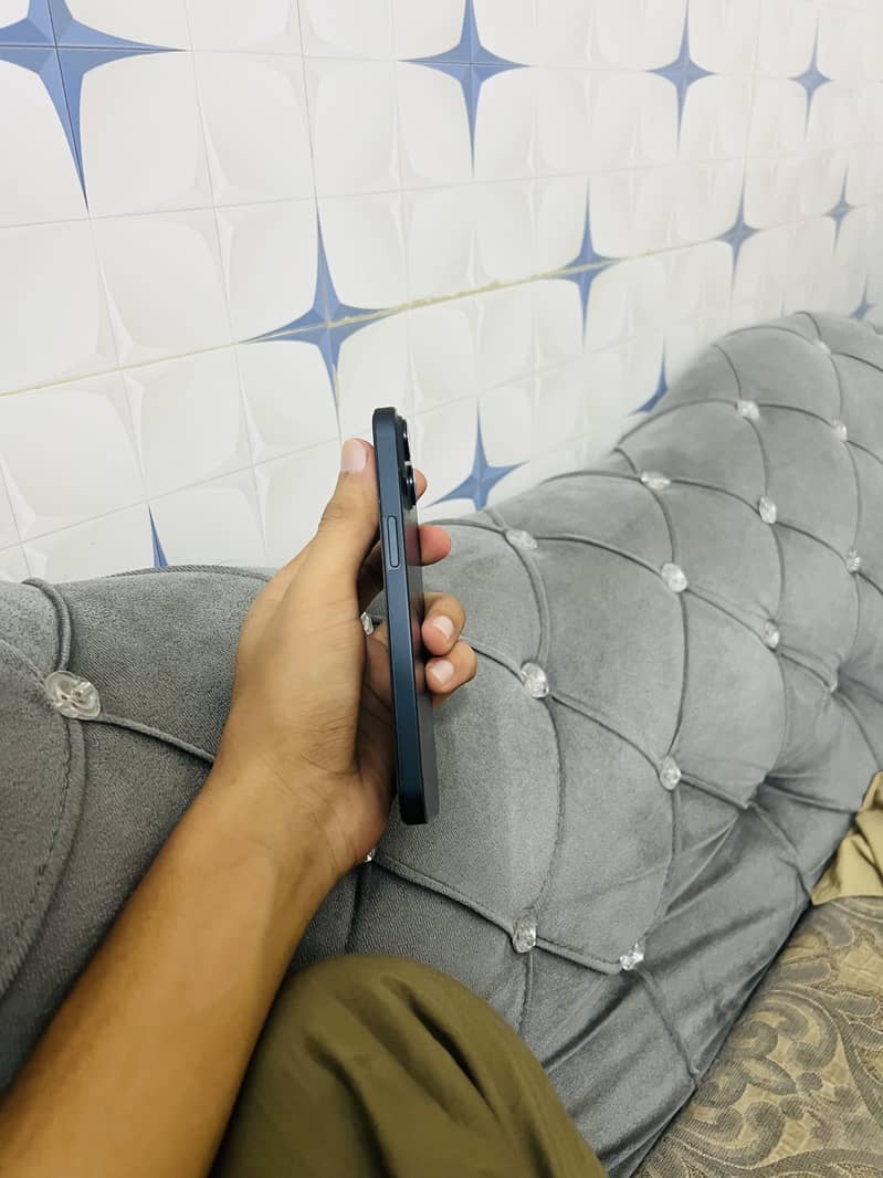 Apple iPhone 14 2