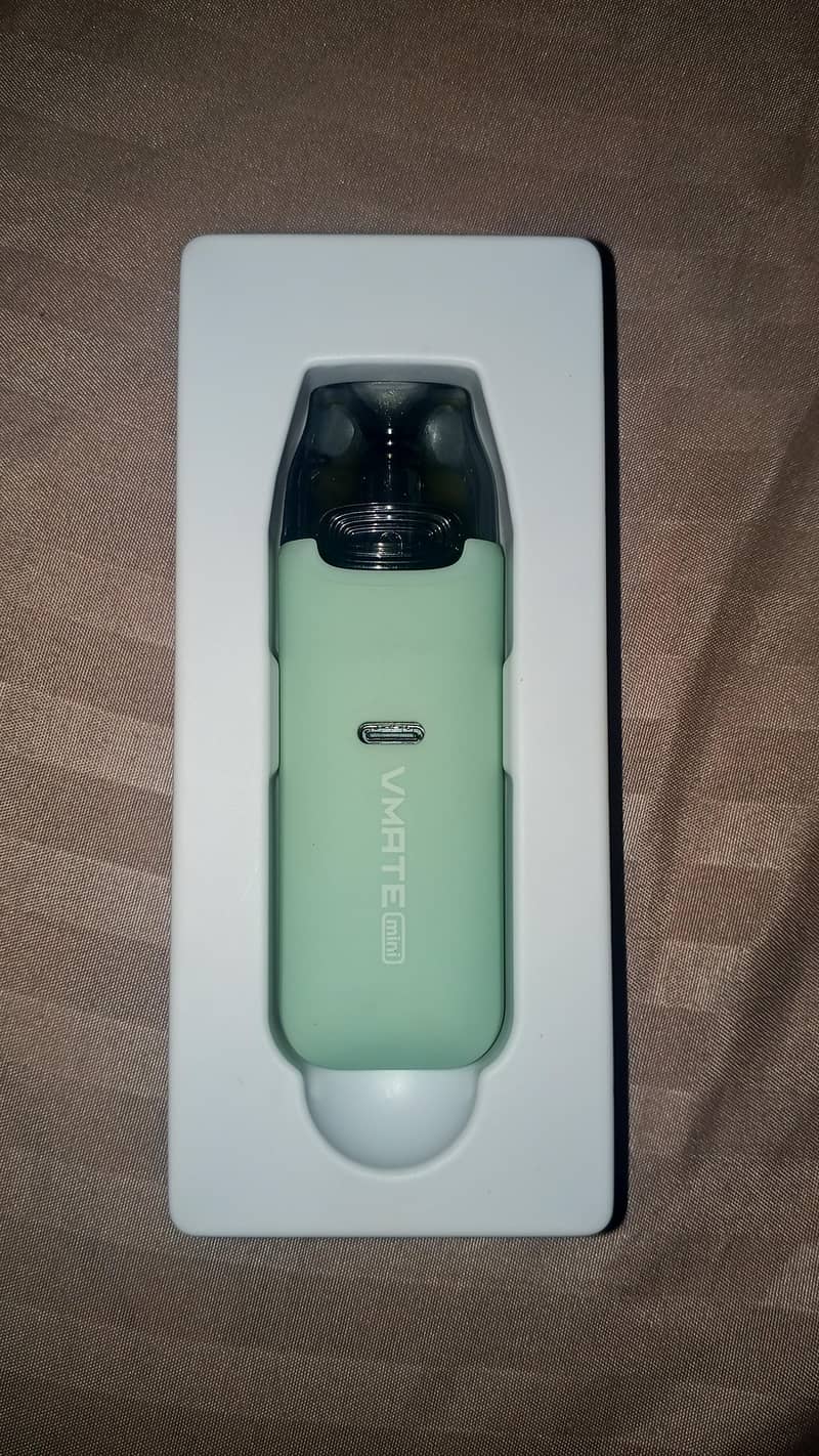 Voopoo VMATE MINI POD VAPE DEVICE 1