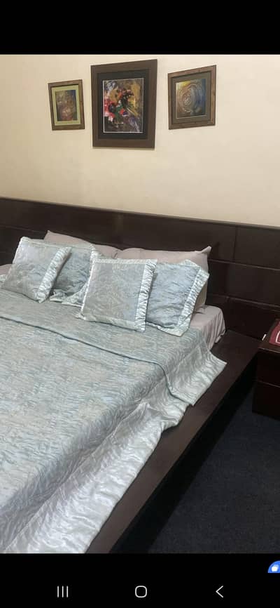 King Size Diyar Wood Bed