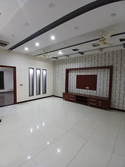 25 Marla Ground Floor Portion For Rent Near Ucp University & Shaukat Khanam Chowk (Orignal Pic's Attached)