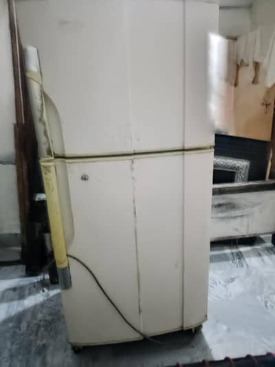 Urgent Sale 100% working Fridge