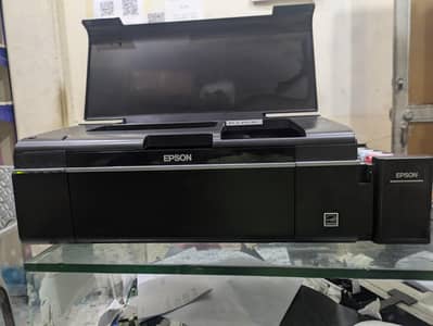 l805 printer available jus 100 pages printout lush condition 10/10