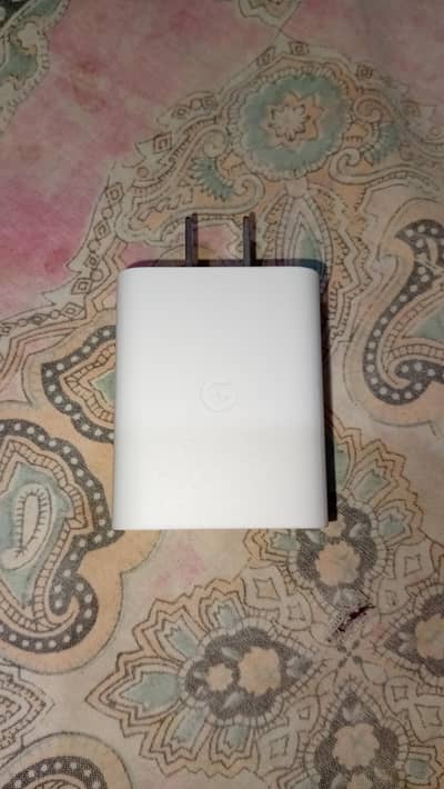 Original Google Pixel 30W USB-C Fast Charger – Box Pulled