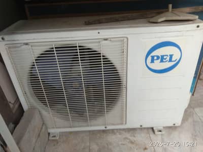 LG Split AC in excellent working condition for sale