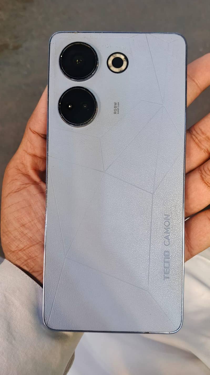 Tecno CAMON 20 4