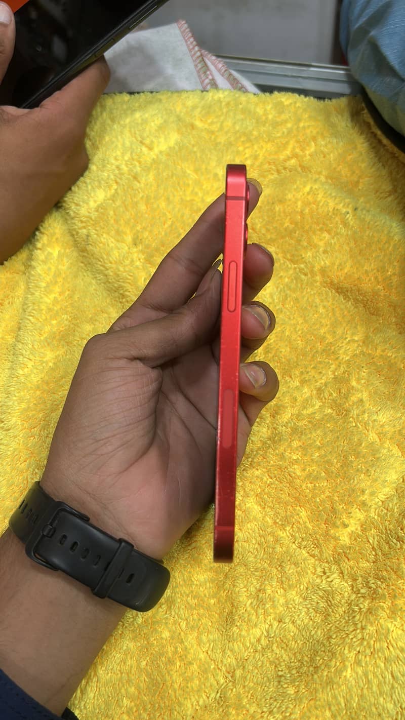 Apple iPhone 12 3
