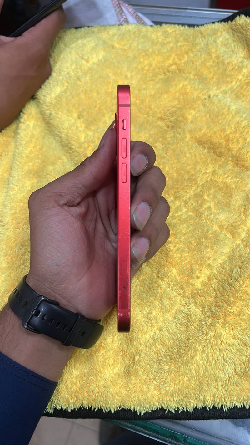 Apple iPhone 12 7