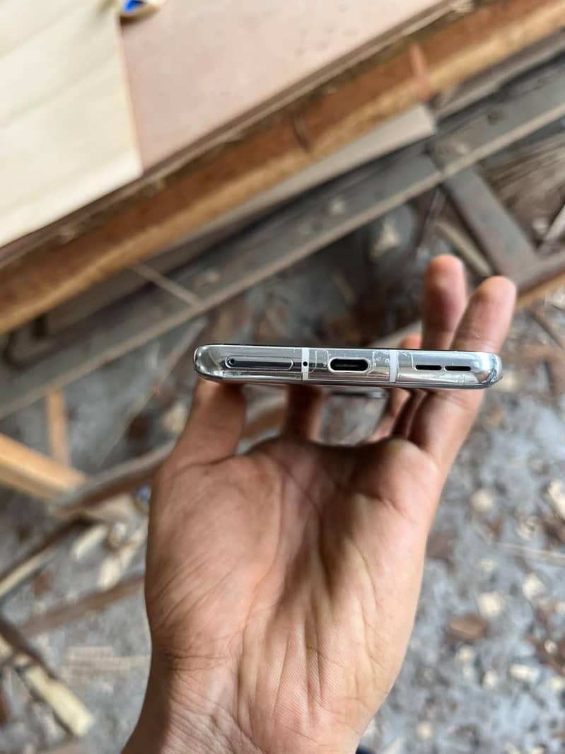 One Plus 9 pro 6
