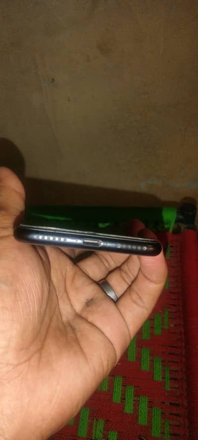 Apple iPhone 7SE