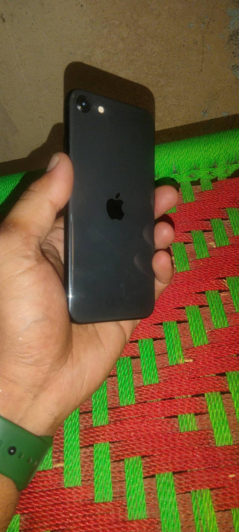 Apple iPhone 7SE 2