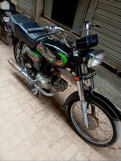 koi kam nhi total jaine bike h complete papar fst owner