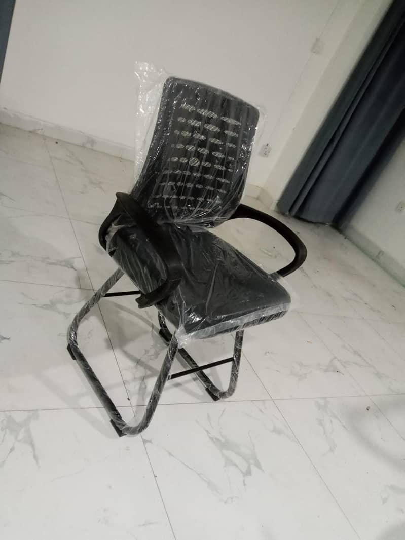 office table 2by4ft 6