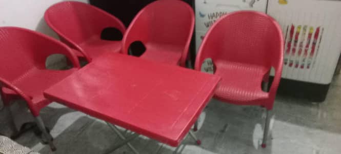 chairs and tabal. . . 03114687064. . . urgnet sale