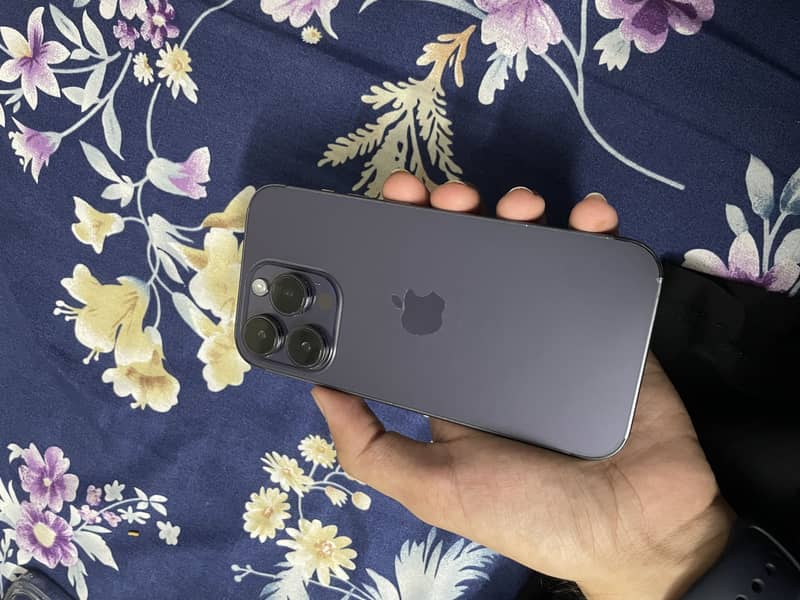 Apple iPhone 14 Pro 2