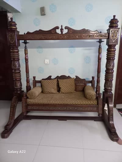 Jhoola wooden