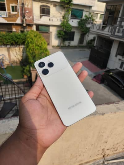 Tecno spark 40