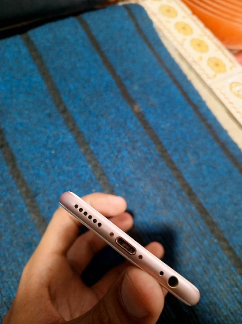 Apple iPhone 6S 2