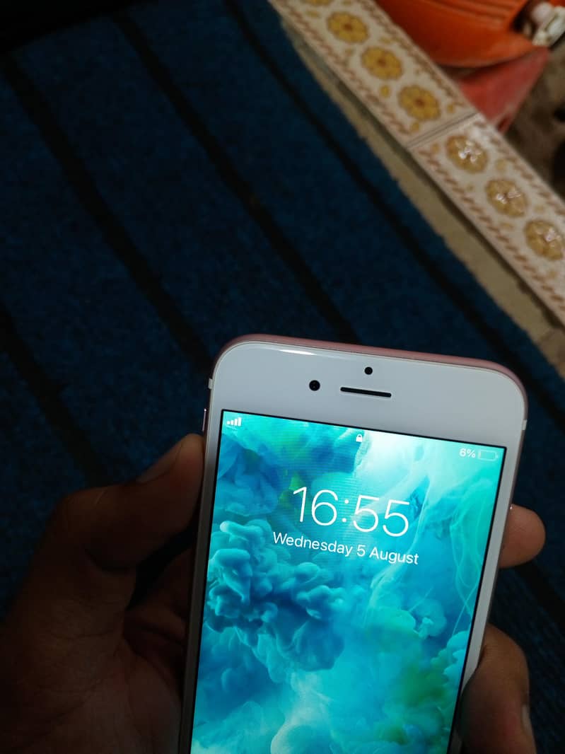 Apple iPhone 6S 5