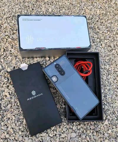 Rad magic 8 Pro  12+256 GB PTA Approved ha new condition