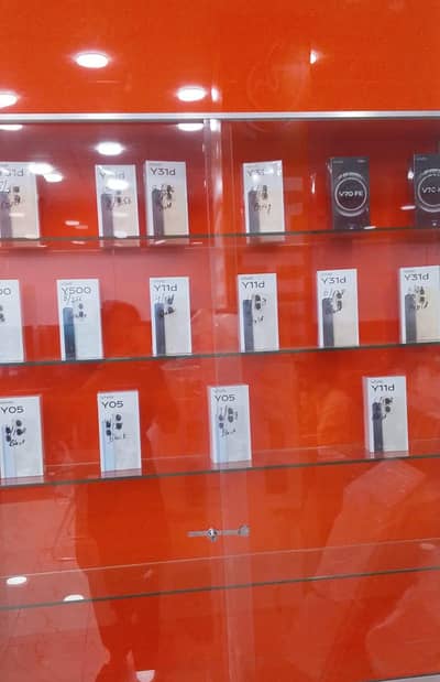 Mobiles on easy installments