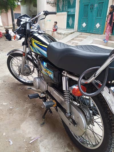 Honda 125 model 2026 one hand use full original  scratchless gari