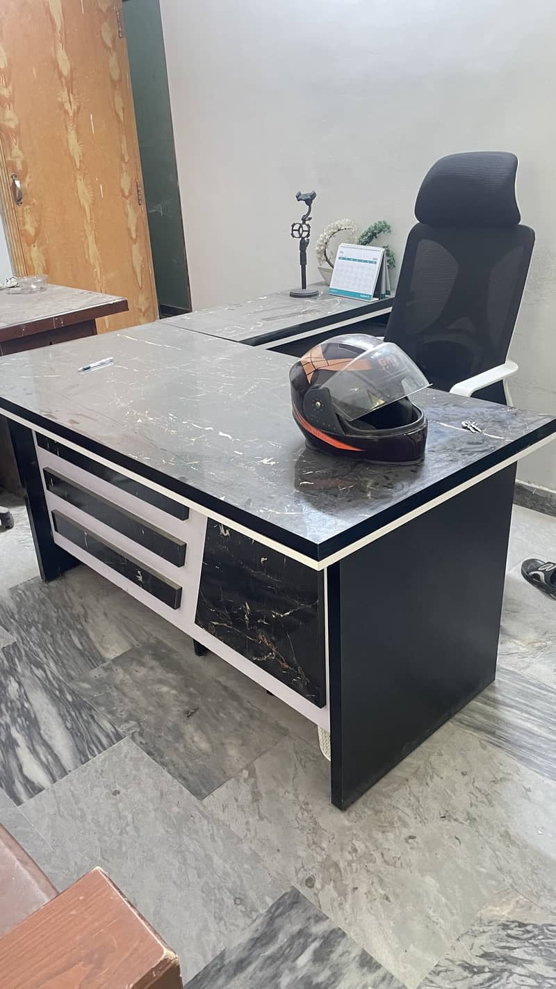 Office table set 1