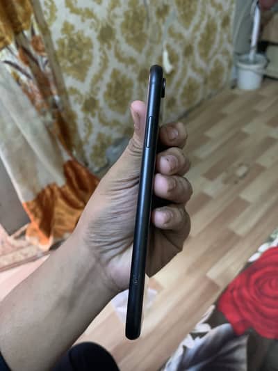 Apple iPhone XR