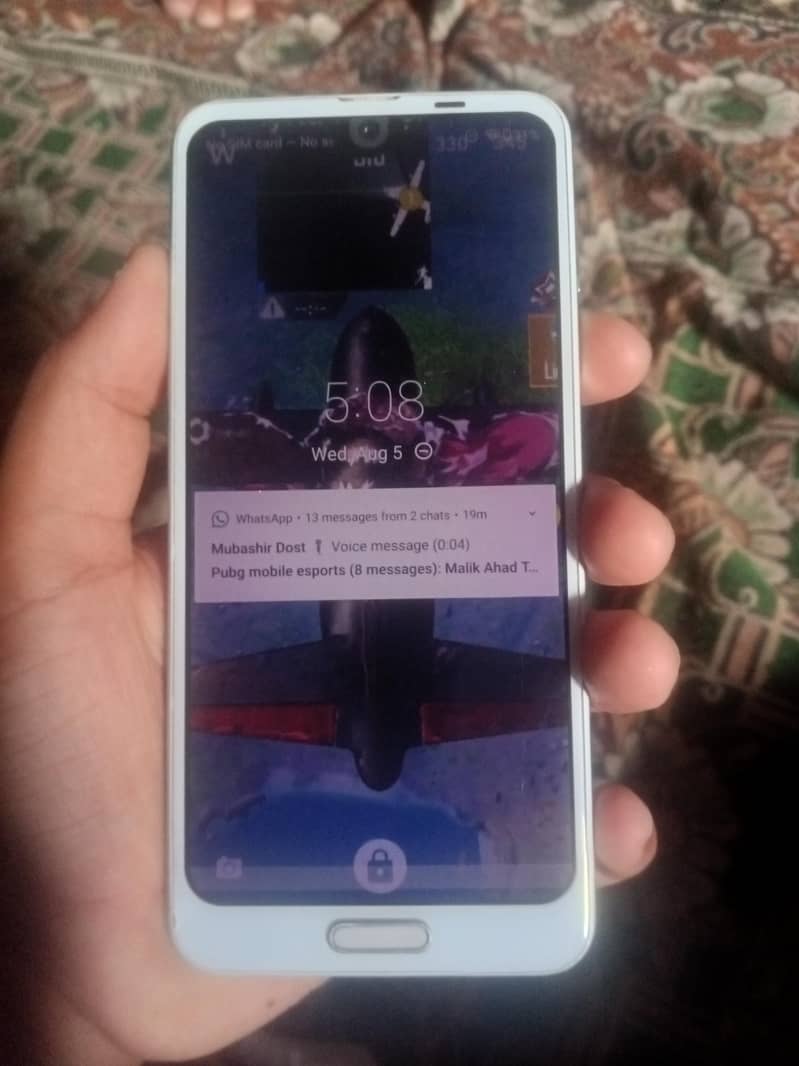sharp Aquos r2 5