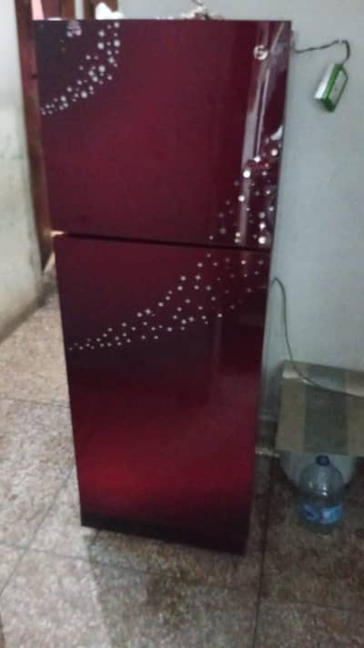 Pel fridge glass door red colour 10 by 9 all okay