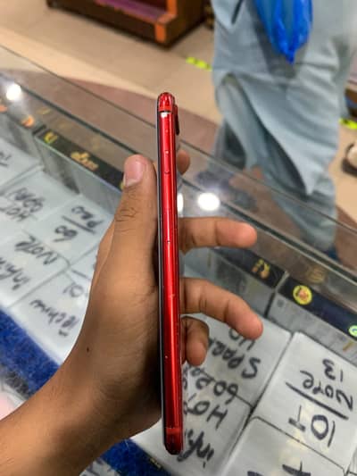 Apple iPhone 8 Plus. Contact:03342884332