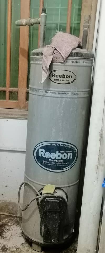 Branded Reebon Geyser for sale