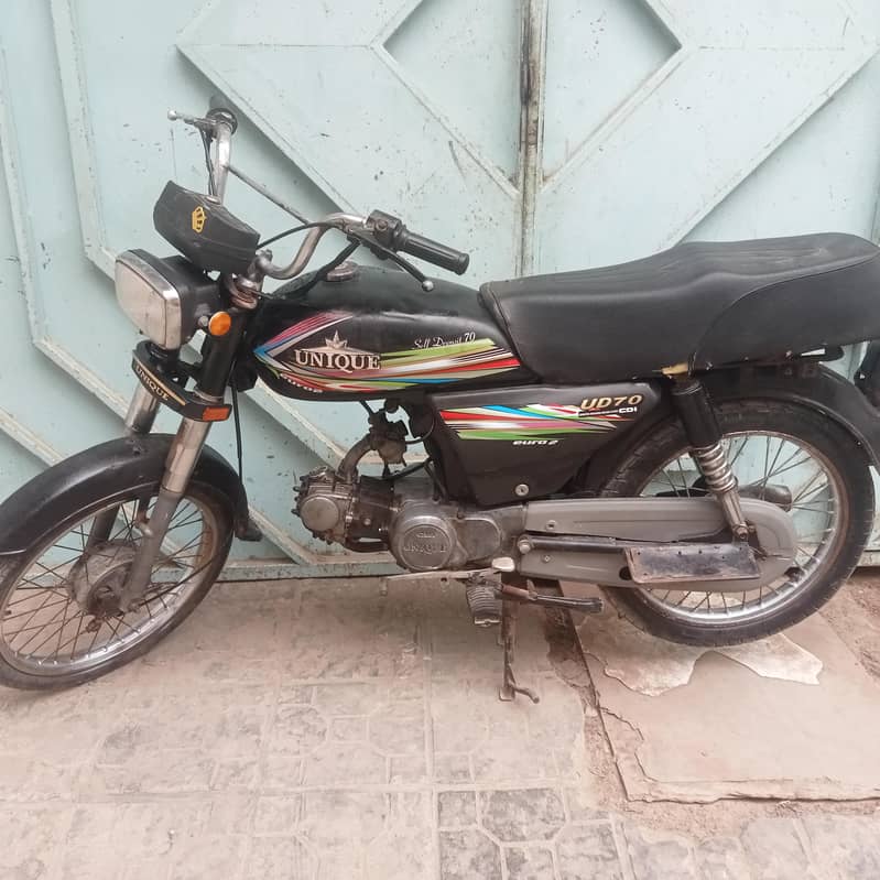 12 بائک سیل کورنگی 2