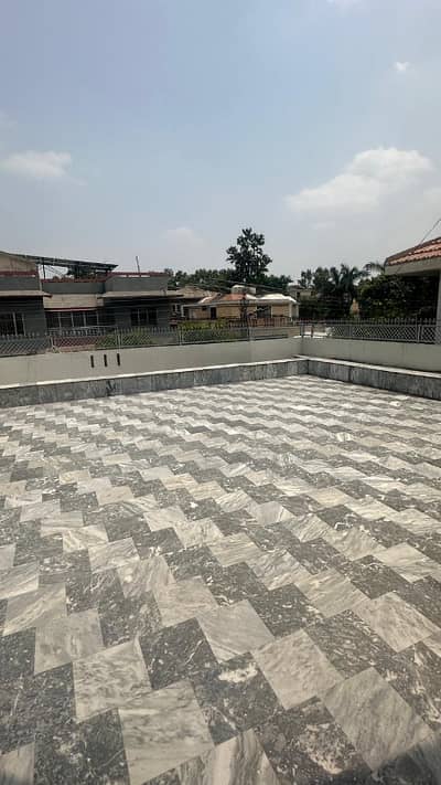Upper portion for rent