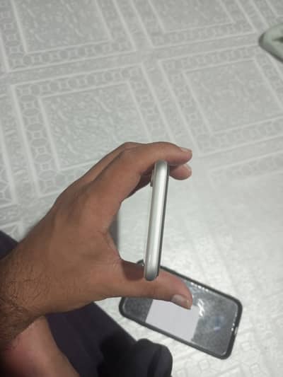 Apple iPhone XR