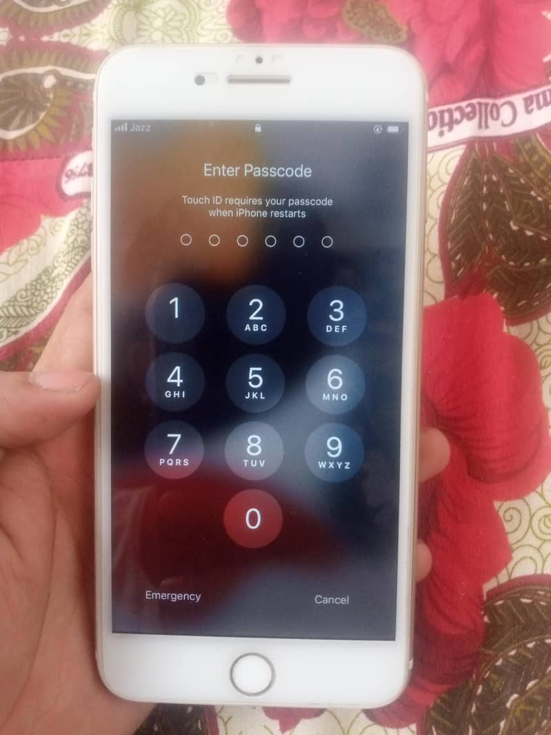 Apple iPhone 7 Plus 2
