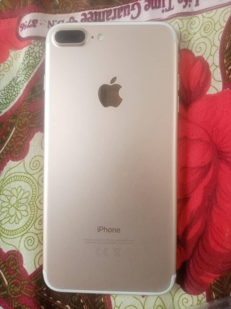 Apple iPhone 7 Plus 4