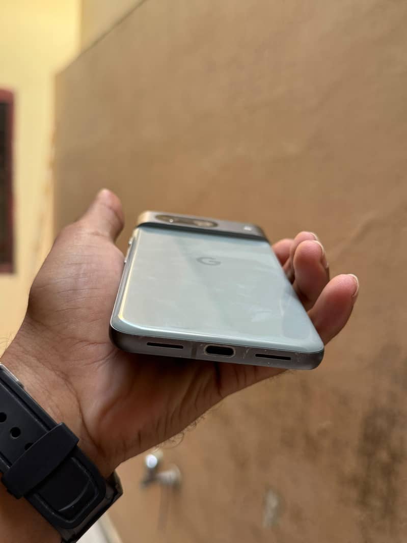 Google Pixel 8 1