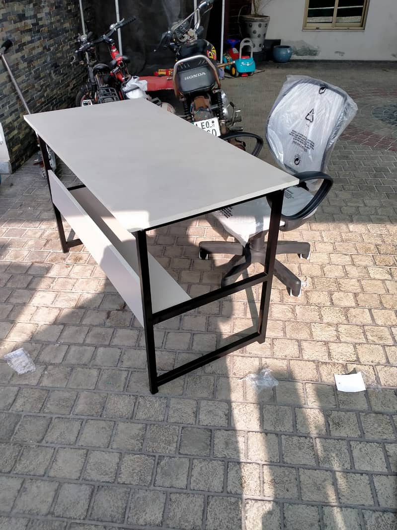 Computer Table/ Laptop Table/ Study Table/ Workstation/ Office Table 14