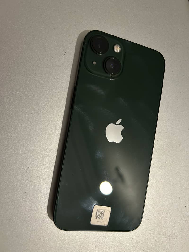Apple iPhone 13 8