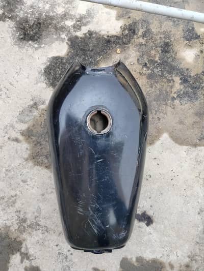 125 Fuel tank for sale in reasonable price
