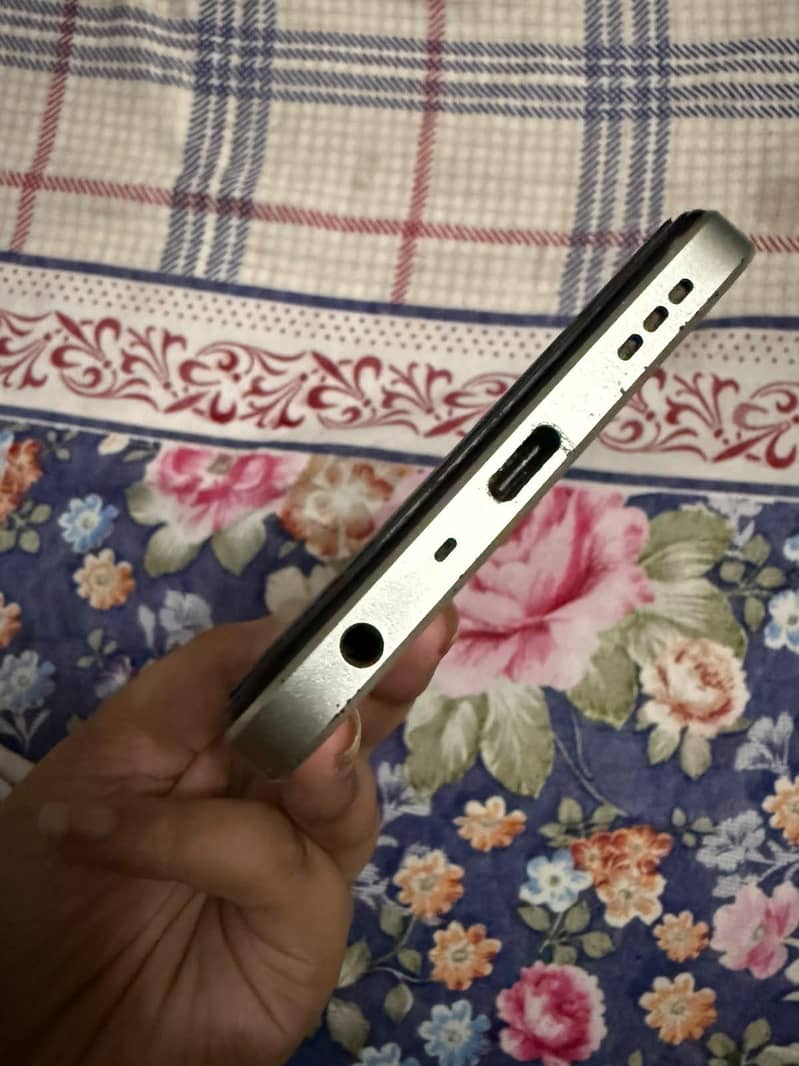 OPPO A38 2