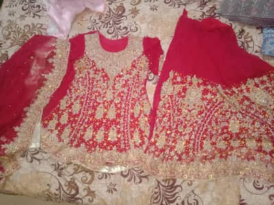 embroidered bridal lehnga