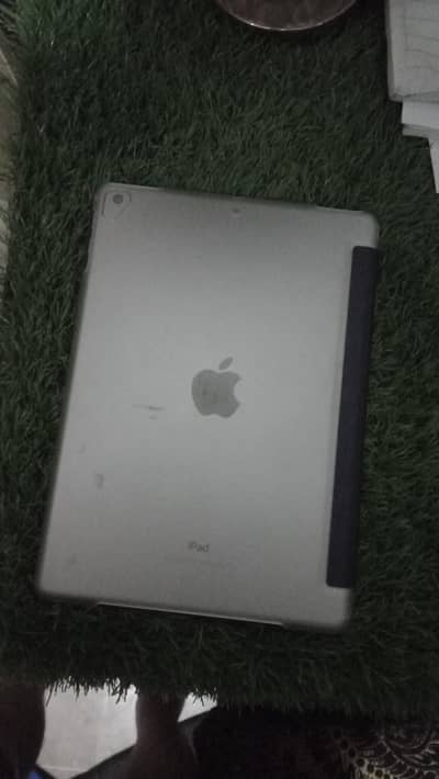 Ipad 6th generation buy from UAE loke new