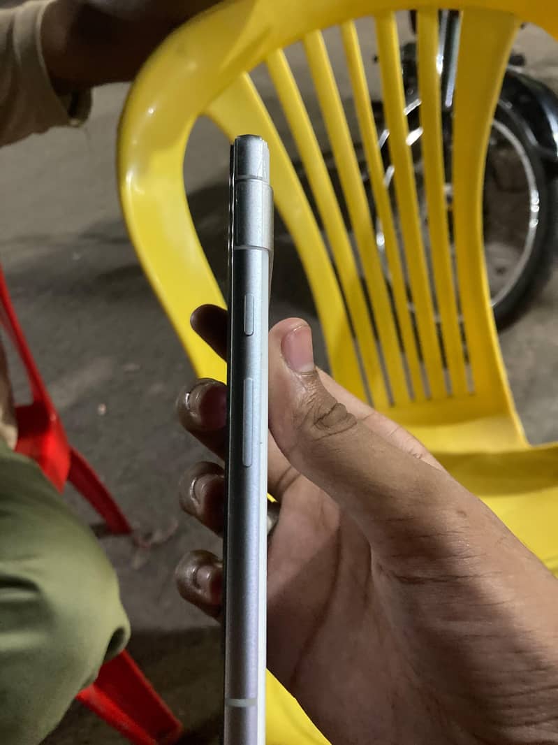 Google Pixel 7a 4
