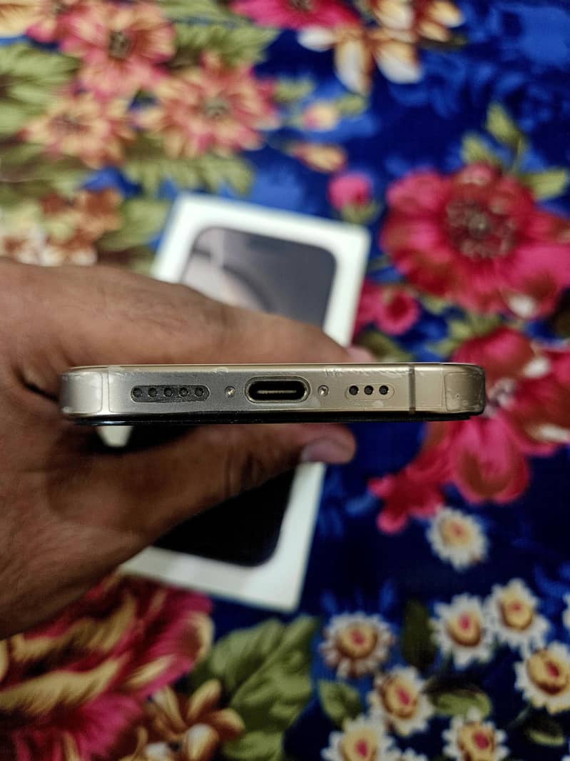 iPhone 16Pro jv 3