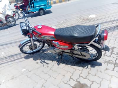 2023 model 125 all ok condition biometric available all documents avai