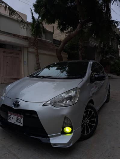 Toyota Aqua 2012