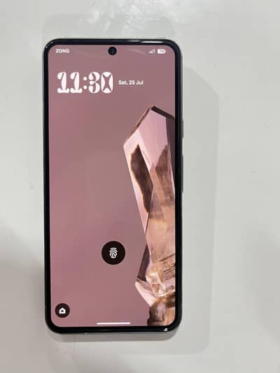 Google Pixel 8 with google charger 30W