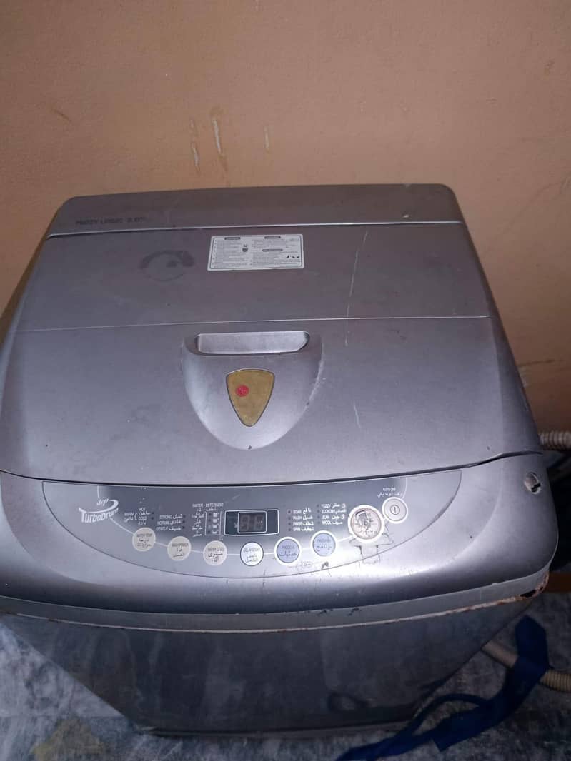 LG Automatic Washing Machine 1